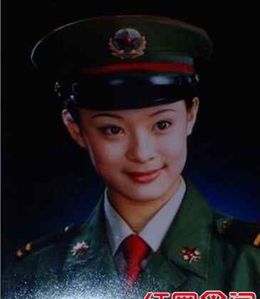 鳳凰傳奇是軍人嗎 孫儷鄧超軍裝照秀恩愛 穿過軍裝的女星有哪些？