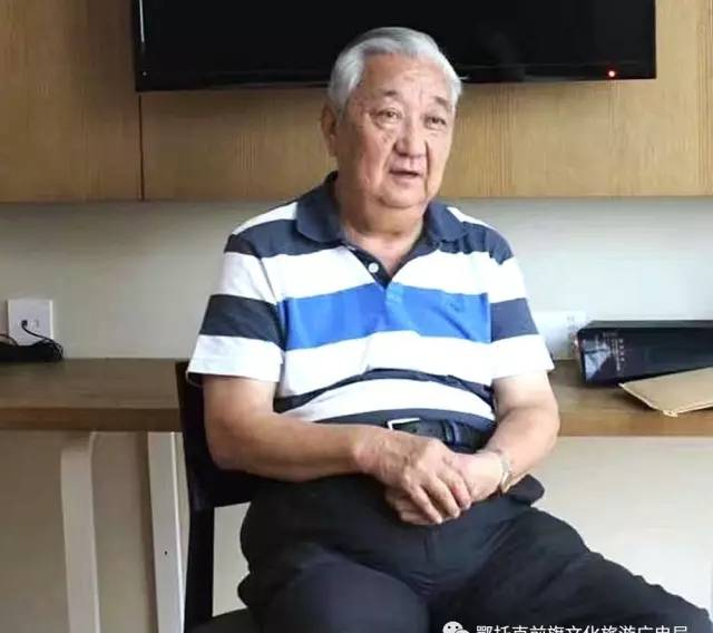 鄂托克前旗文管所走訪慰問老革命家賈拓夫后人