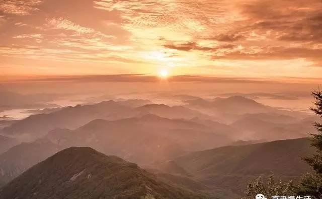 一日踏入霧靈山，終生不愿返人間！霧靈山，一座你來了就不想回去的山