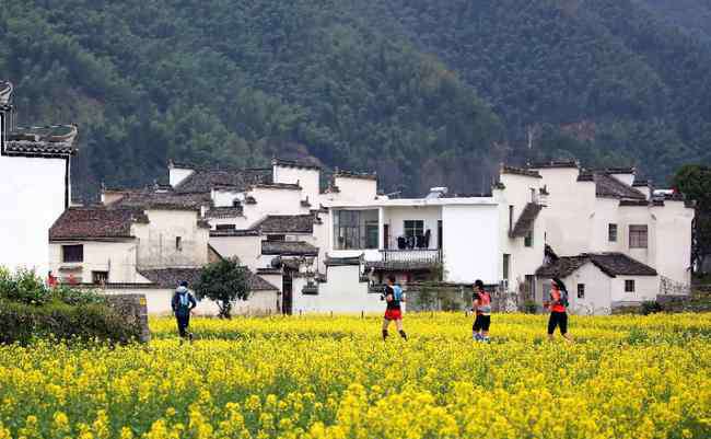 王德鵬 雷越野開年首站黃山黟縣落幕 王德鵬勇奪冠軍