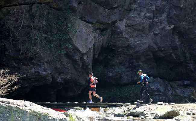 王德鵬 雷越野開年首站黃山黟縣落幕 王德鵬勇奪冠軍