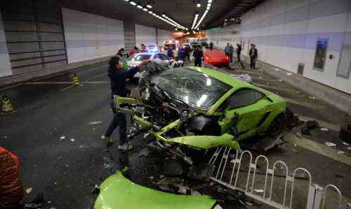 法拉利撞車事件 北京車禍法拉利車主張貴芳背景身份揭秘 幾十條違章記錄