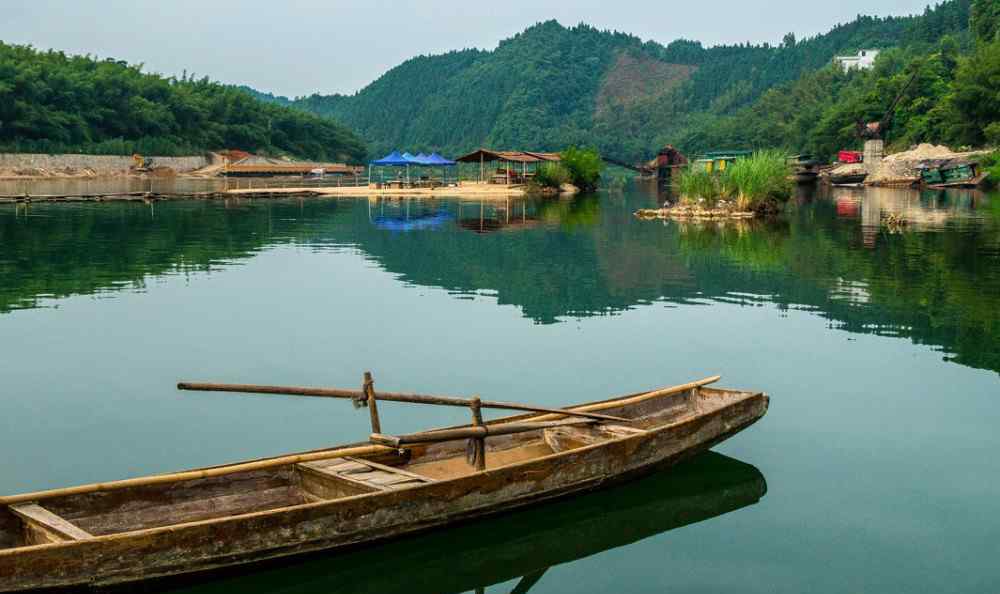 春風(fēng)又綠江南岸的綠好在哪里 “春風(fēng)又綠江南岸”中的“綠”好在哪？讀懂才知王安石真有水平