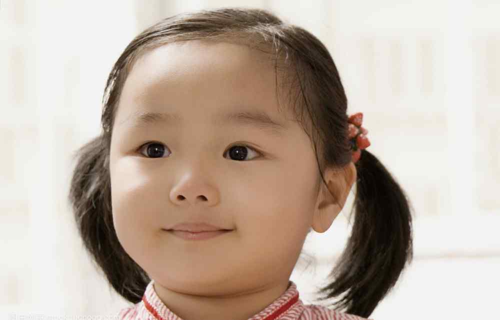 3歲的孩子怎么教育 3歲孩子怎么教？除了李玫瑾教授所說立規(guī)矩之外，另外兩點更重要