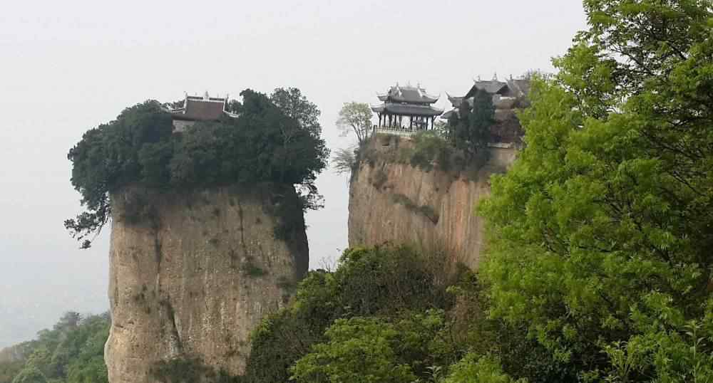 劍門蜀道 四川一座容易讀錯的山，是劍門蜀道國家級風景名勝區(qū)的組成部分