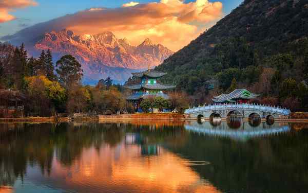 西雙版納旅游攻略必去景點 云南旅游十大必去景點，云南旅游必去的景點有幾個？