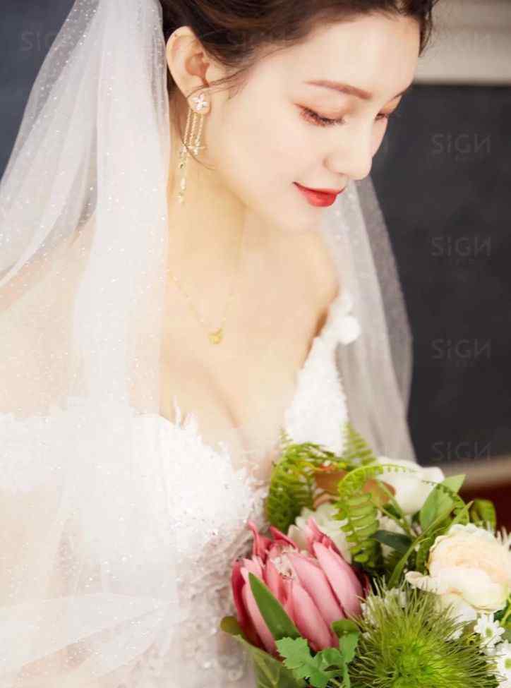 結(jié)婚當(dāng)天新娘造型 2020最好看的結(jié)婚當(dāng)天新娘造型來一波！