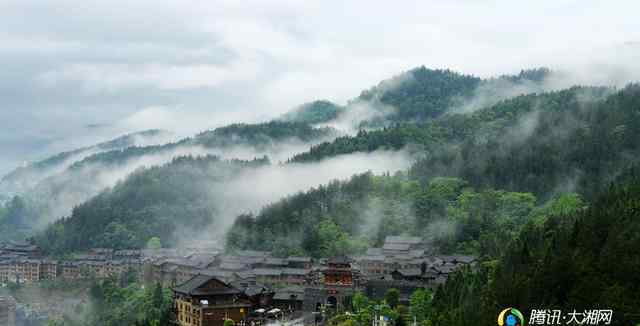 原生態(tài)旅游 酉陽風(fēng)景秀麗 是“中國原生態(tài)旅游勝地”