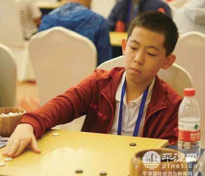 林子杰 厲害！平潭12歲少年林子杰成為男子職業(yè)棋手！