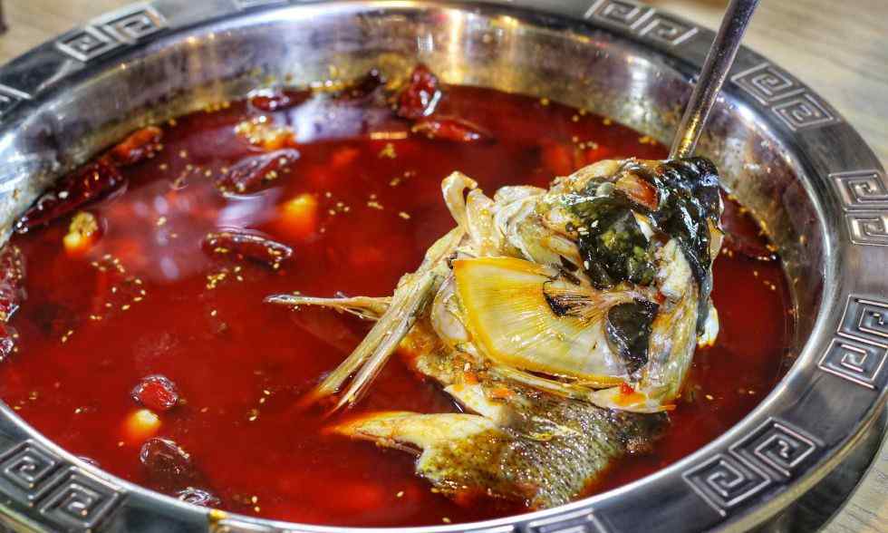 酸蘿卜魚(yú)火鍋 霸都獨(dú)此一家的魚(yú)頭魚(yú)泡火鍋 重慶大廚坐鎮(zhèn)走心又走胃