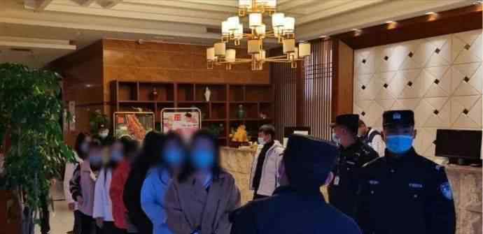 績(jī)溪新聞 洗浴中心涉嫌賣(mài)淫，警方抓獲10名男女……