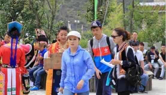 劉五朵被誰牽走了 她曾是著名美女主持人，離異后上相親節(jié)目，結果被富商看中牽走