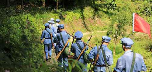 項(xiàng)與年 1951年廣東審判國軍少將莫雄，葉帥大喊：他是功臣快釋放，為何？