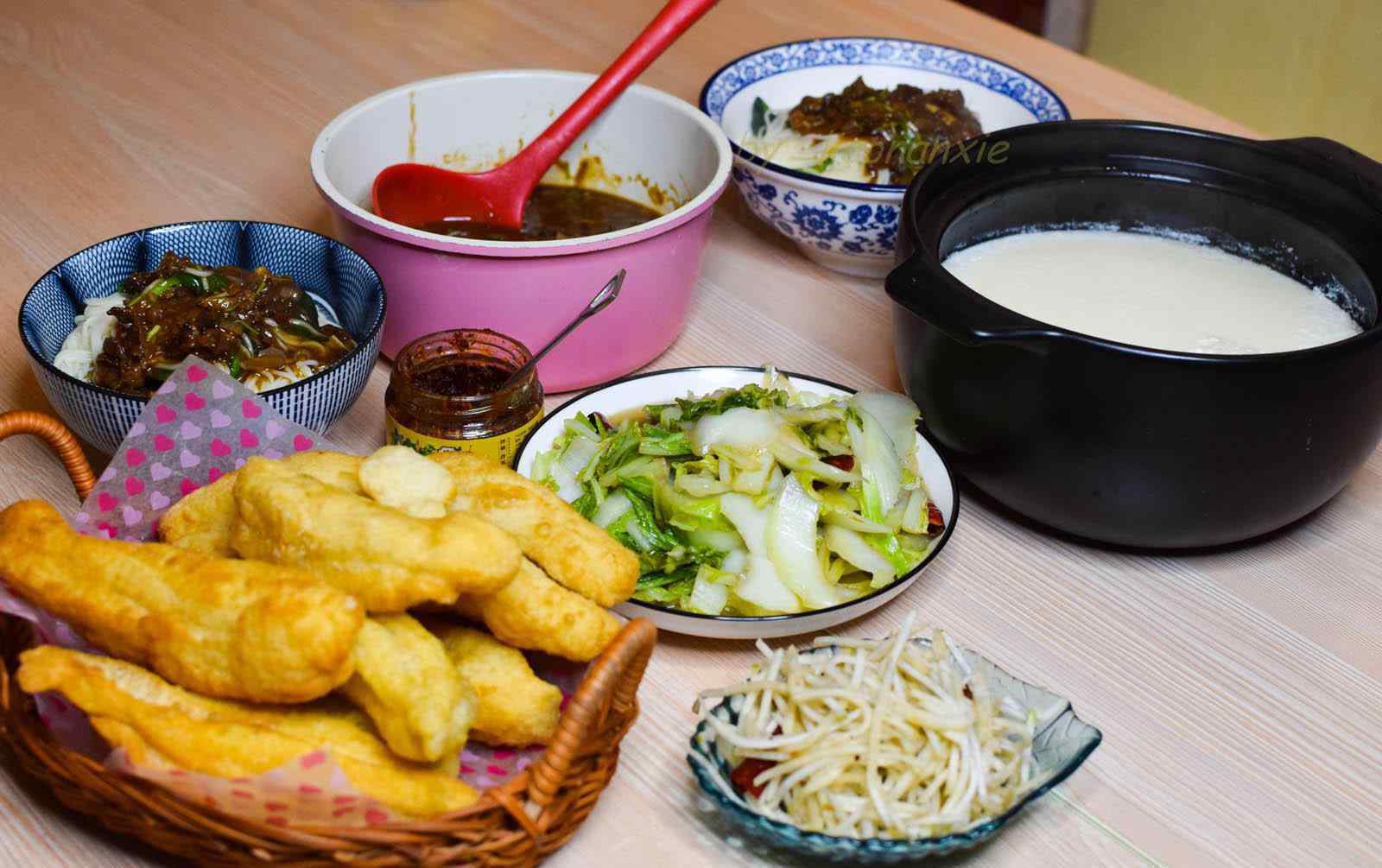 小學(xué)生晚餐 小學(xué)生一周晚飯，葷素搭配不重樣，簡(jiǎn)單好吃不浪費(fèi)，朋友圈：一看就是北方人