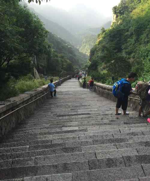 五岳之首 泰山并不高，為什么是五岳之首，也是唯一出現(xiàn)在人民幣上的名山