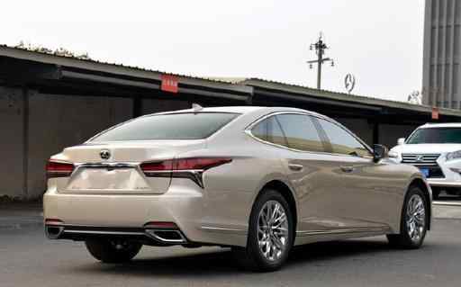 雷克薩斯轎車新車型 全新雷克薩斯LS性價比更高，長5米2，配3.5L＋10AT，買啥寶馬7系