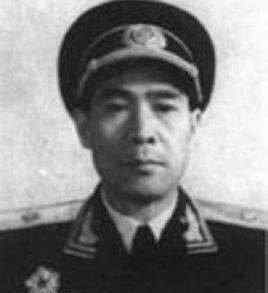 胡炳云 邱蔚：原65軍軍長(zhǎng)，軍銜卻只授少將，政委、政治部主任都是中將