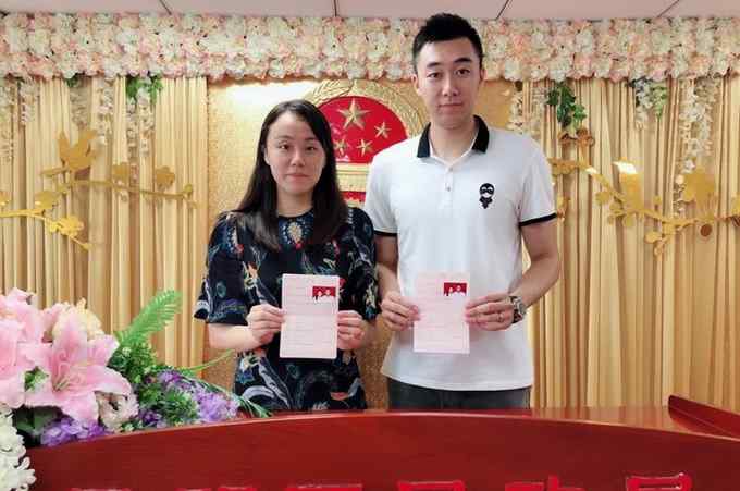 趙云蕾洪煒結(jié)婚 趙云蕾洪煒結(jié)婚 隊友柴飚：早就猜到了~