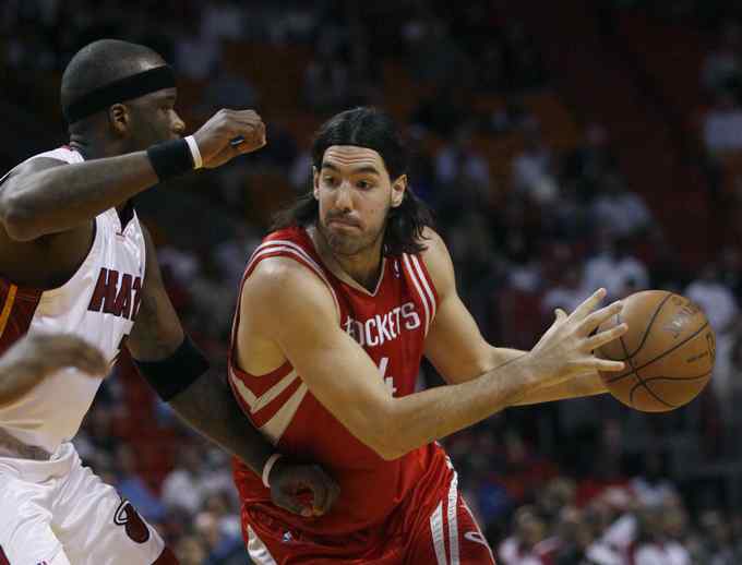 北京斯科拉 NBA球星斯科拉加盟上海男籃 曾為姚明“火箭隊”隊友