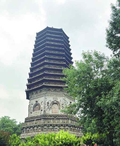 慈壽寺 玲瓏公園：中國(guó)第一條鐵路曾穿過(guò) 四百年的慈壽寺塔在此矗立