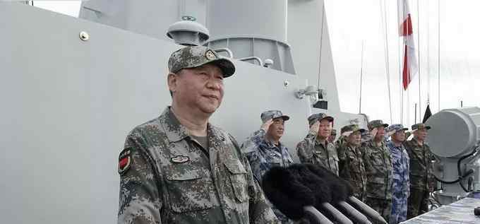 中國最大的軍艦 南海舉行新中國最大規(guī)模海上閱兵 48軍艦76戰(zhàn)機(jī)萬余士兵參加