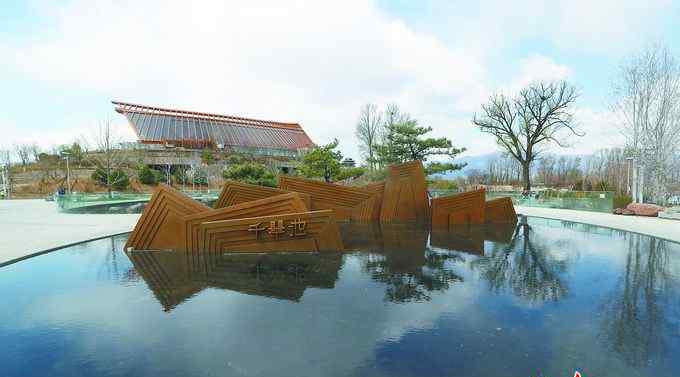 藍(lán)薊 香雪球、野藍(lán)薊……世園會內(nèi)滿園春色 仿佛步入“人間四月天”