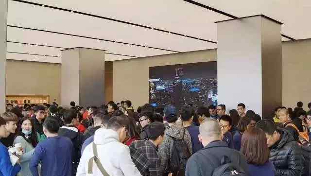 applestore零售店 南京首家Apple Store 2.0設(shè)計(jì)風(fēng)格蘋果店開業(yè)