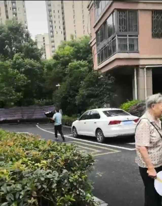 杭州殺妻男子曾稱身正不怕影子斜 萬(wàn)萬(wàn)沒(méi)想到...