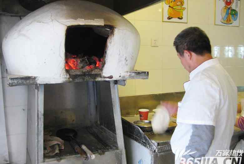 燒餅購(gòu)物 小小燒餅“挑逗”合肥人味覺(jué) 合肥特色下塘燒餅最全盤(pán)點(diǎn)