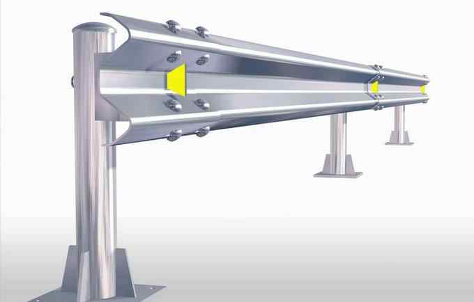 高速公路護欄 2017年最新高速公路護欄標準護欄板標準