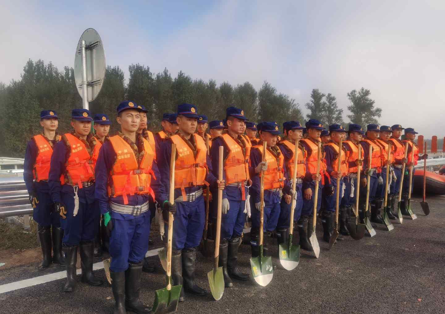 吉林德惠一河堤發(fā)生潰堤 目前情況如何