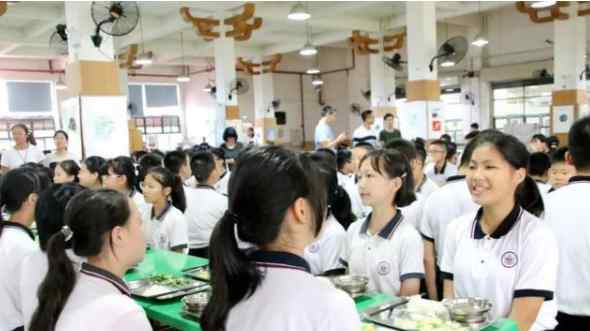 廣東一學校推出危機體驗餐 為什么要推出這個套餐