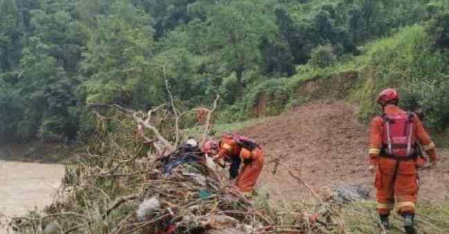 貴州特大暴雨致13人死亡 自然災(zāi)害無情啊