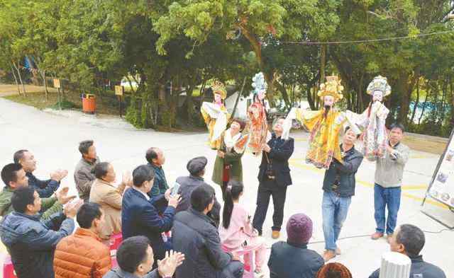 杖頭木偶 快來圍觀！ 山口“杖頭木偶”戲，手、腳、口并用，功夫了得！！