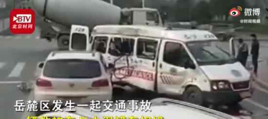 湖南一混凝土攪拌車與救護車相撞 具體什么情況