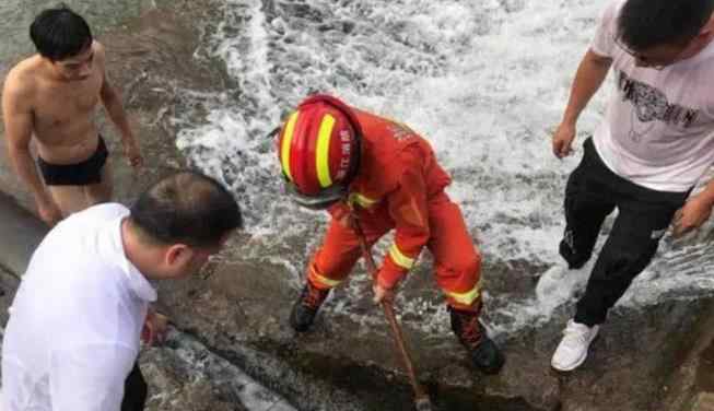 13歲女孩游泳被吸入排水管身亡 回顧案發(fā)經過