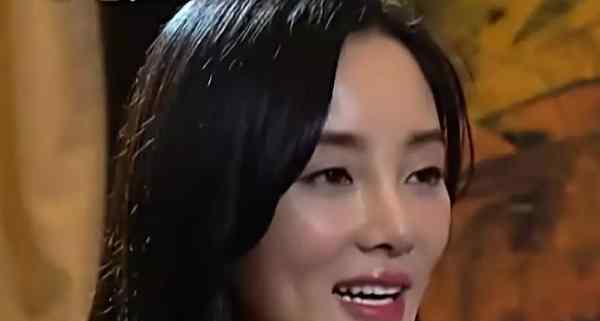 李小璐離婚 有種“整容”叫離婚一年，李小璐沒(méi)啥變化，而賈乃亮卻讓人認(rèn)不出