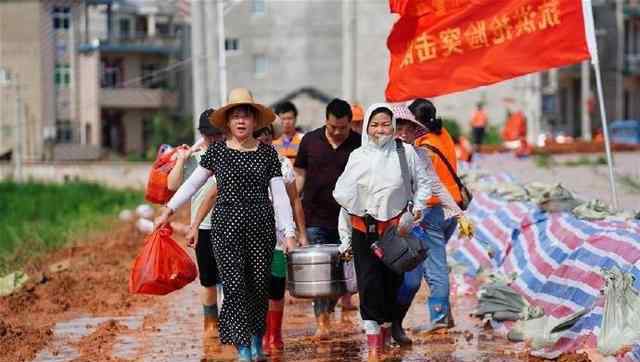 江西阿姨放棄廣場(chǎng)舞上堤抗洪 過程真相詳細(xì)揭秘！