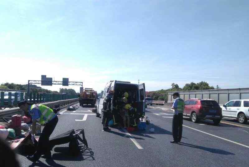 突發(fā)！杭州繞城北線發(fā)生慘烈車禍 3人死亡多人受傷