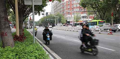 漳州交警網(wǎng) 漳州電動車違章就被交警曝光高清大照片，還有許多學生~~~