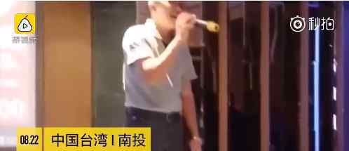 全班向當年欺負過的女生道歉 其中一名男同學還剃光頭表達歉意