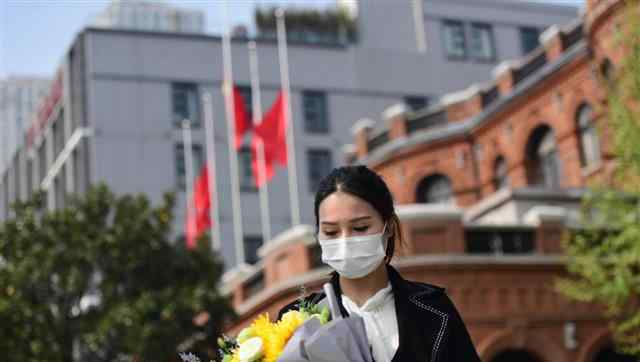 武漢市民江灘唱起國歌 目前是什么情況？