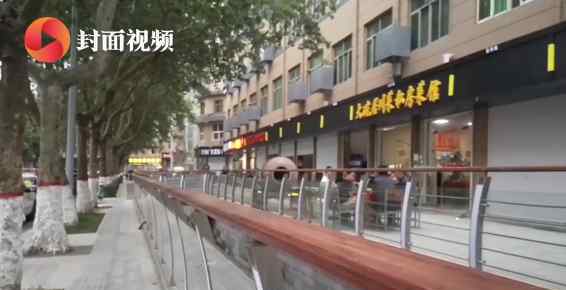 西安多家商鋪店招被拆無人來裝 商戶：不讓自己裝