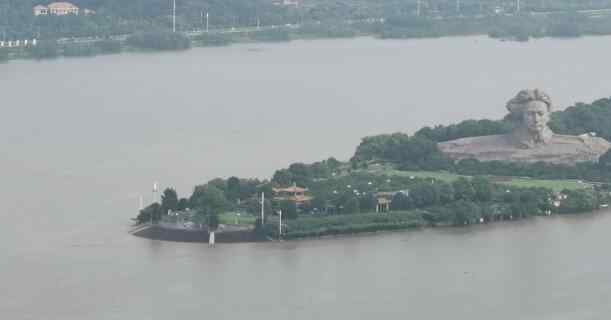 長沙橘子洲景區(qū)緊急閉園 執(zhí)行只出不進