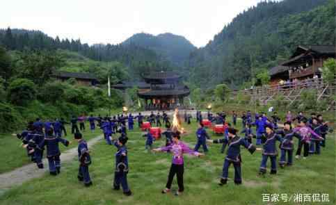 土家族民歌《死了丈夫好出門》背后隱藏著什么故事呢 死了丈夫好出門