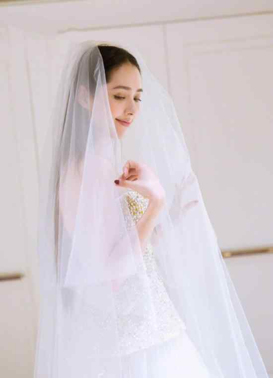 郭碧婷婚紗照  結(jié)婚了照片里滿是幸福感（圖）