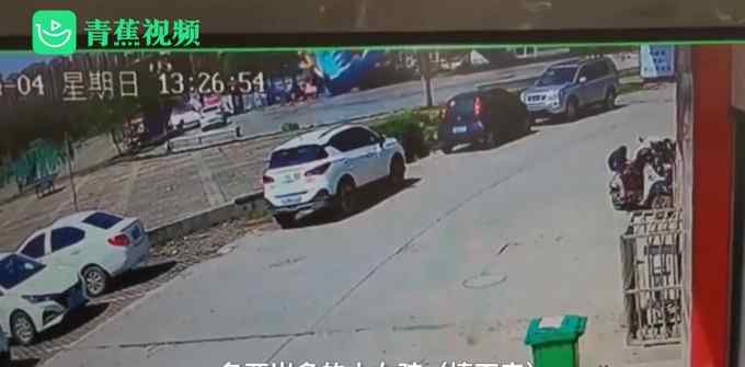 山東一充氣城堡被吹翻1名女童身亡 警方：正在處理中