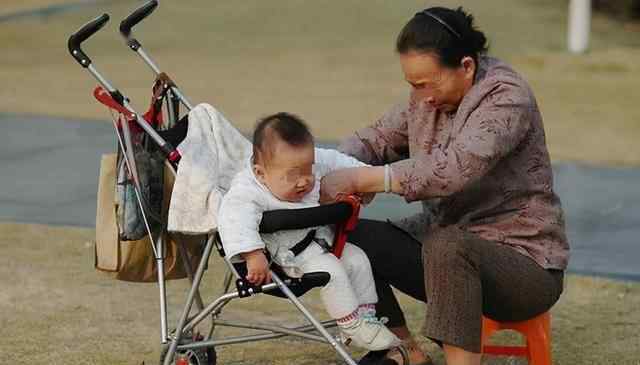 孩子最晚多大會說話 說話晚的孩子有福氣嗎？娃遲遲不愿張口，跟家長的4個習慣有關