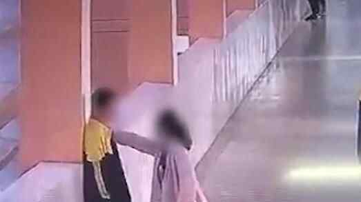 14歲男生被母親扇打后跳樓墜亡 背后真相實(shí)在讓人驚愕