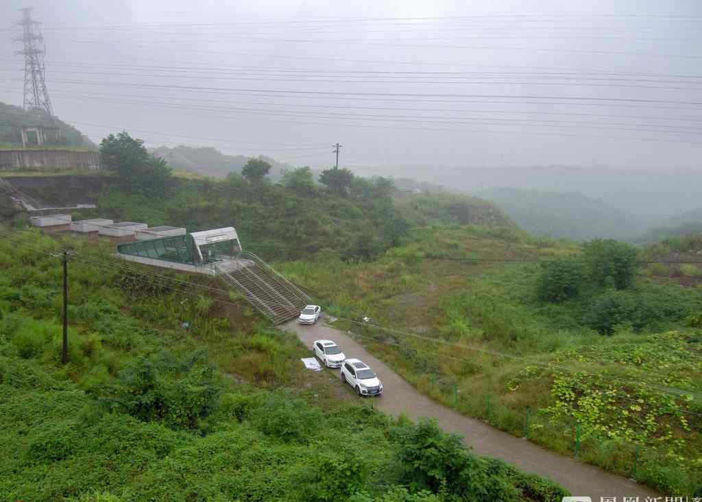 重慶主城最荒涼地鐵站丹鶴站 重慶山城主城區(qū)最荒涼的車(chē)站